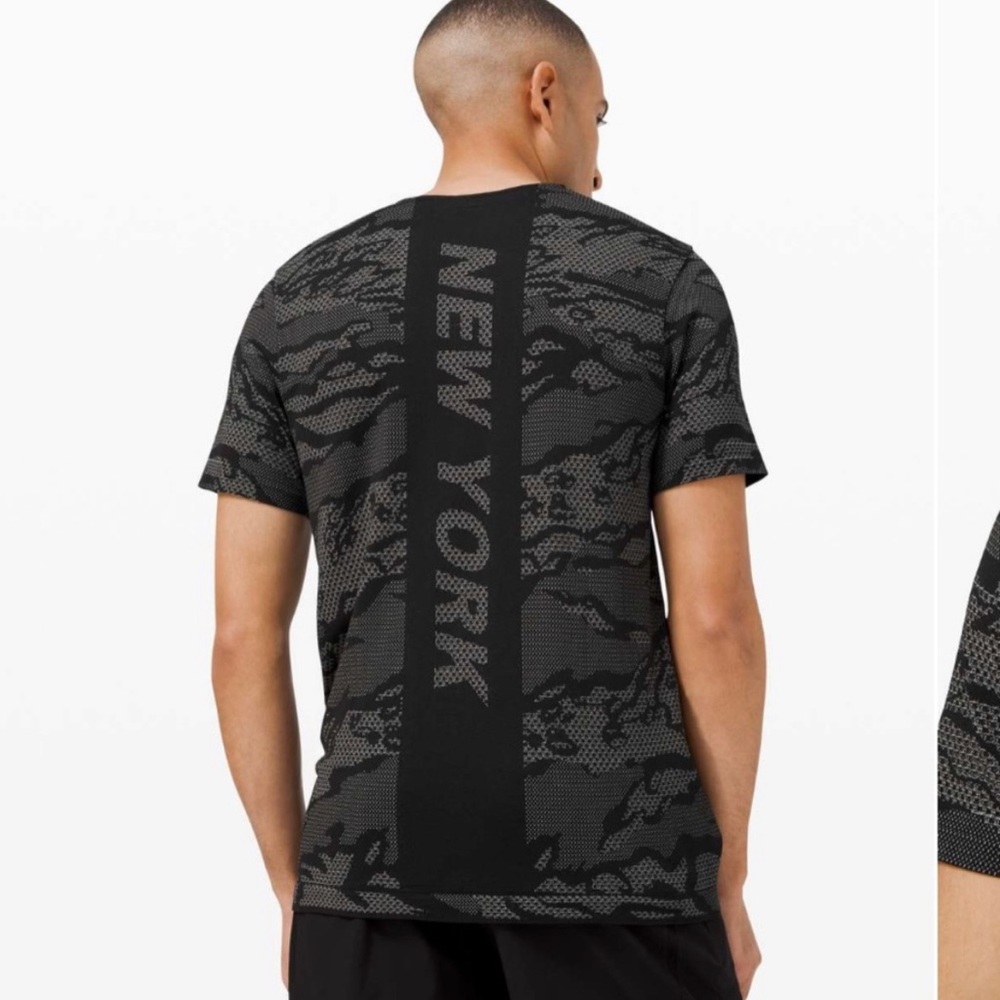 Lululemon Metal Vent Breathe Short Sleeve *NYC Edition